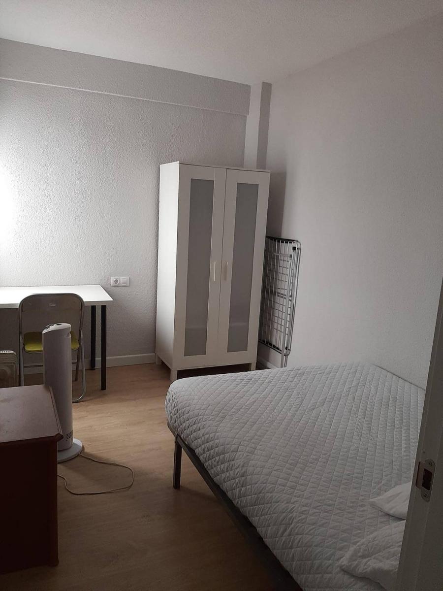 Flat for Rent in Granada