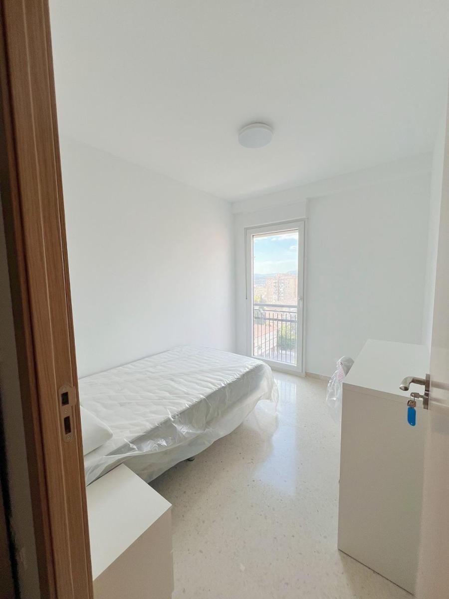 Penthouse for Rent in Granada