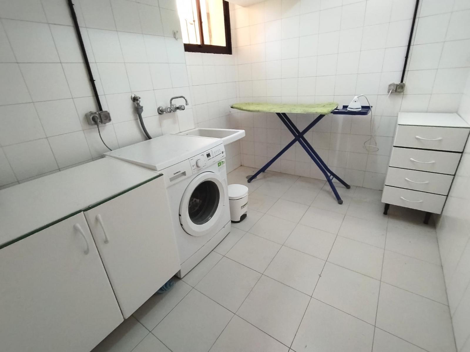Terraced House for Rent in Granada