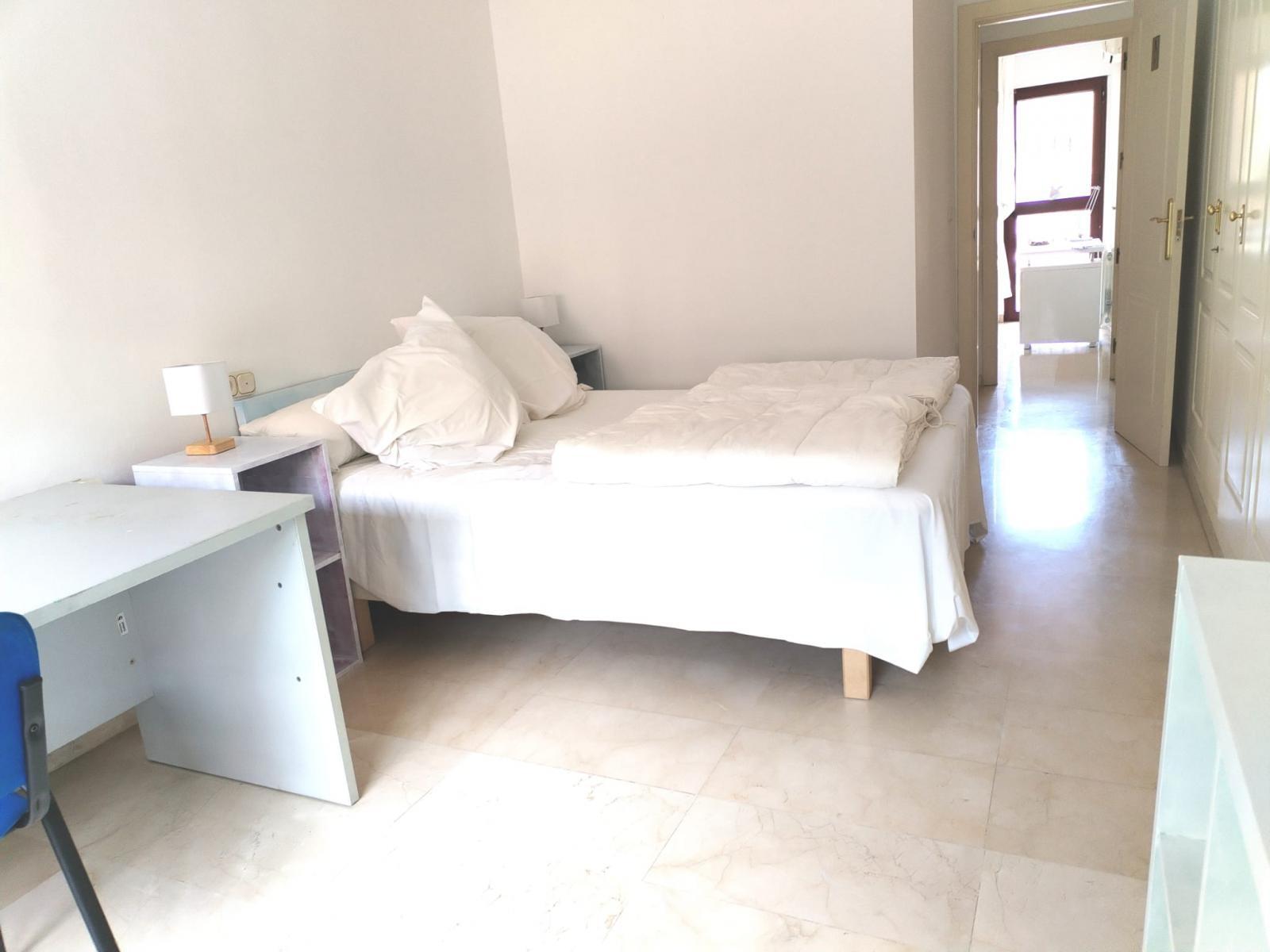 Terraced House for Rent in Granada