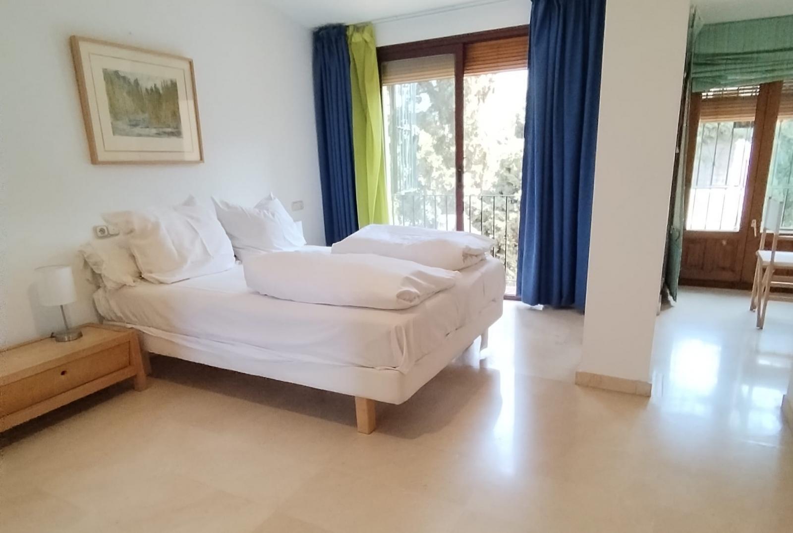 Terraced House for Rent in Granada
