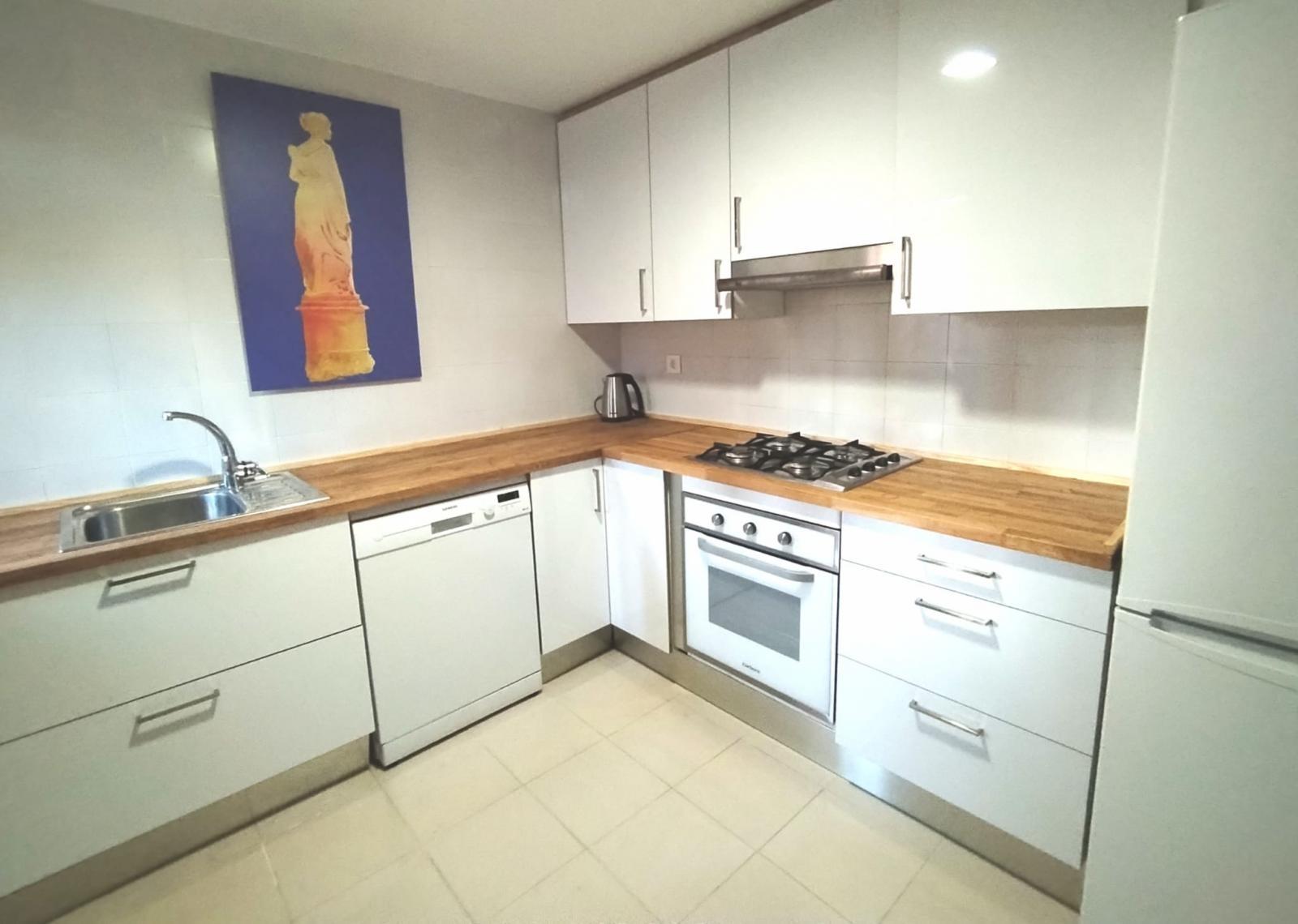Terraced House for Rent in Granada