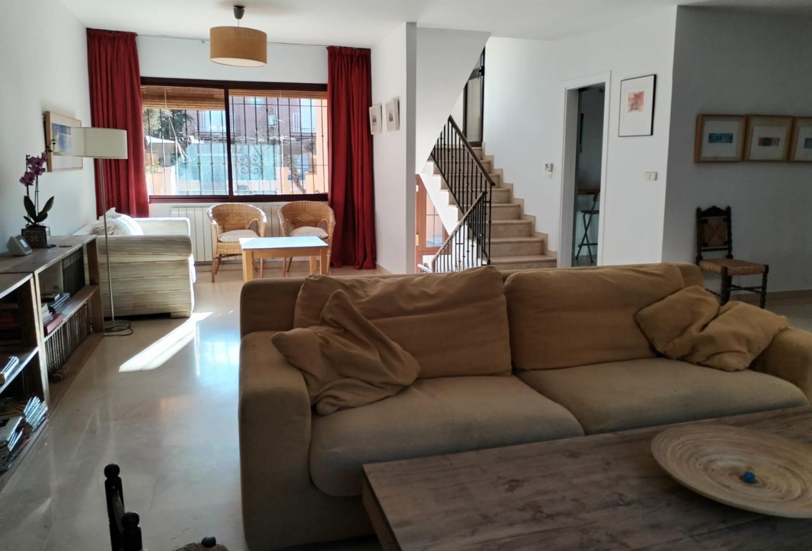 Terraced House for Rent in Granada