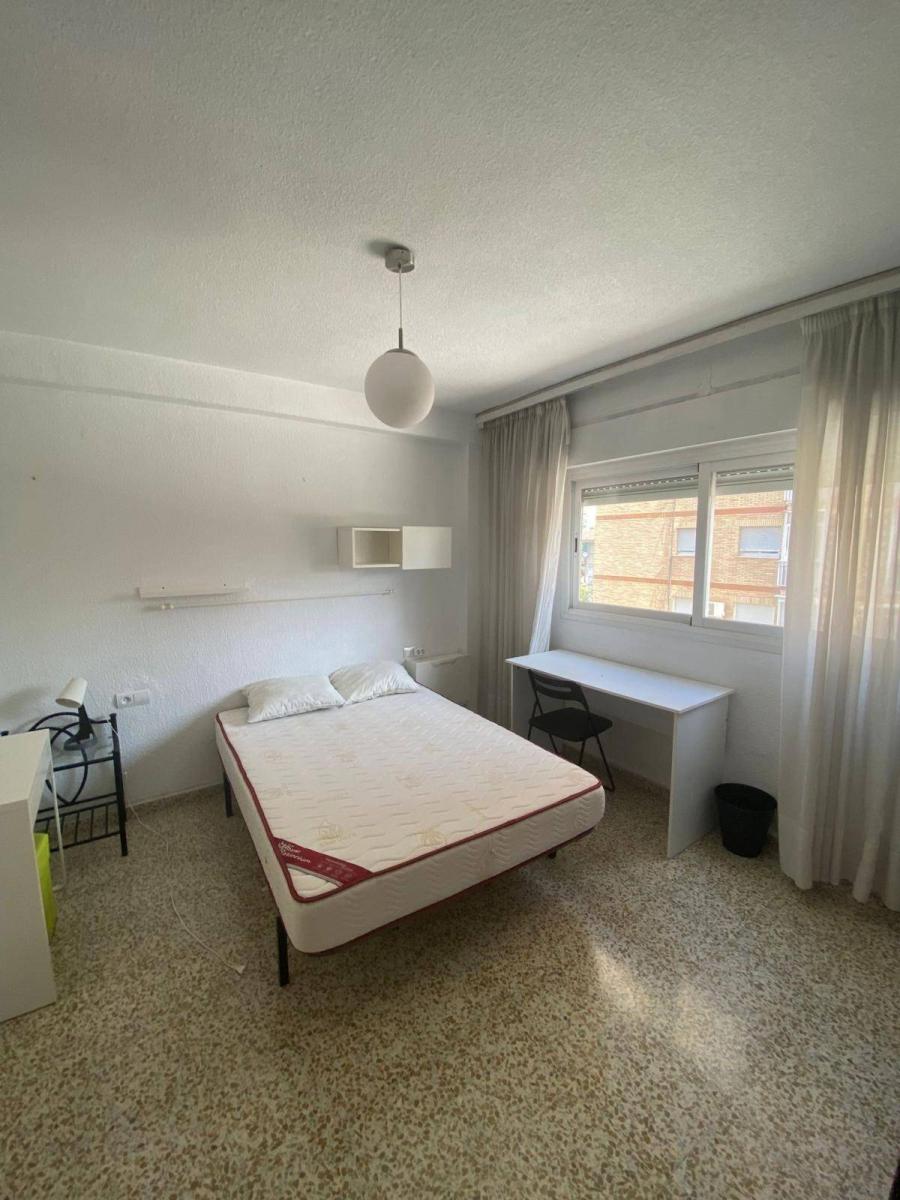 Flat for Rent in Granada