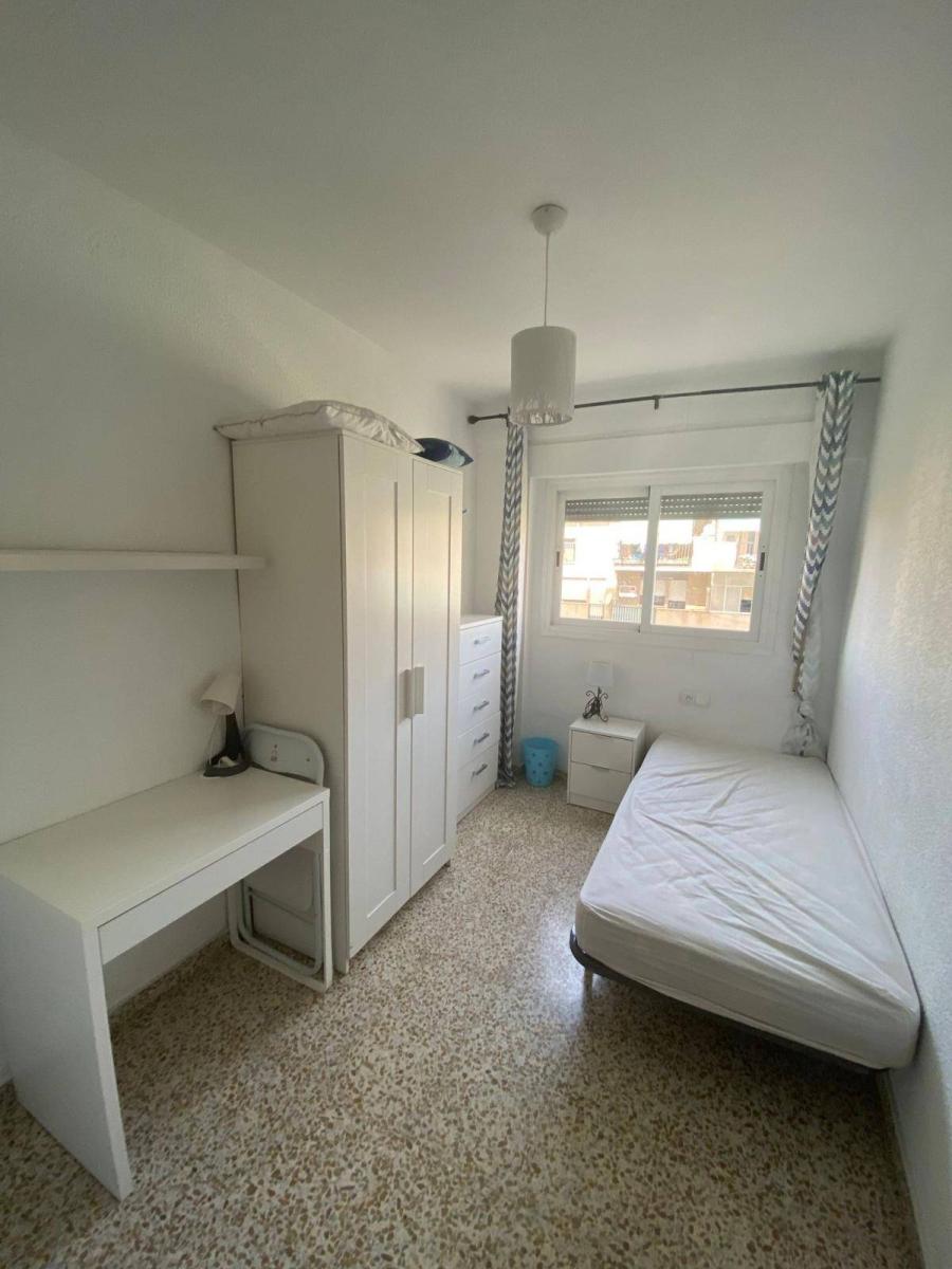 Flat for Rent in Granada