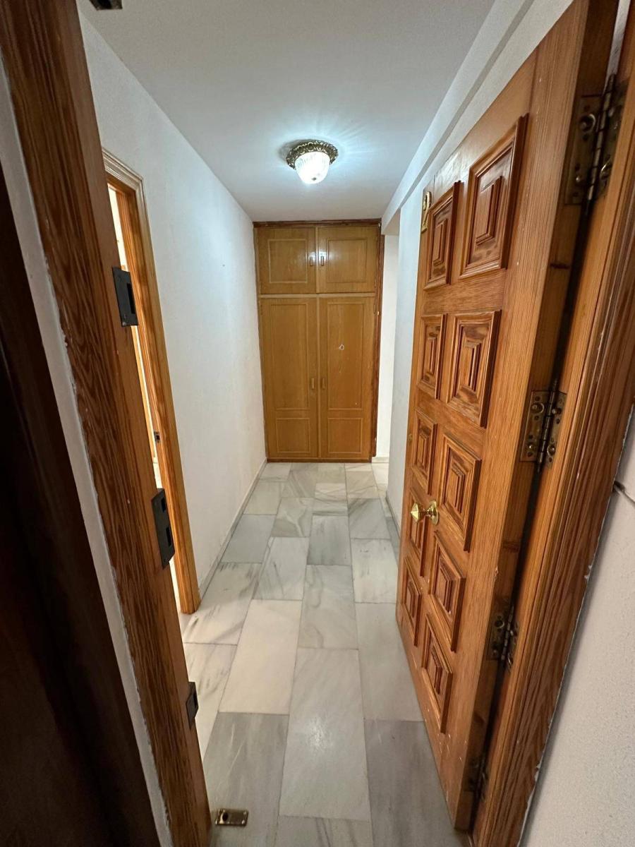 Apartment for Sale in Granada