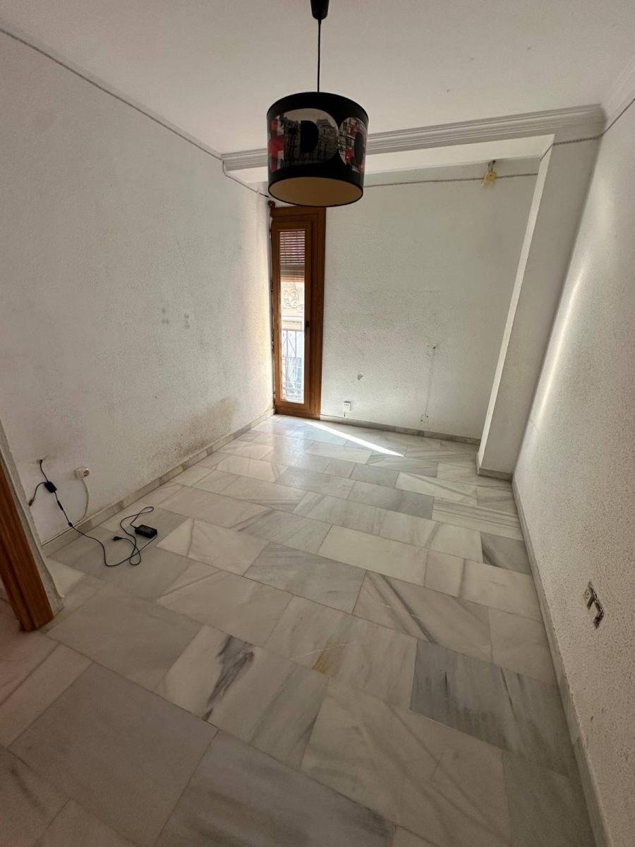 Apartment for Sale in Granada
