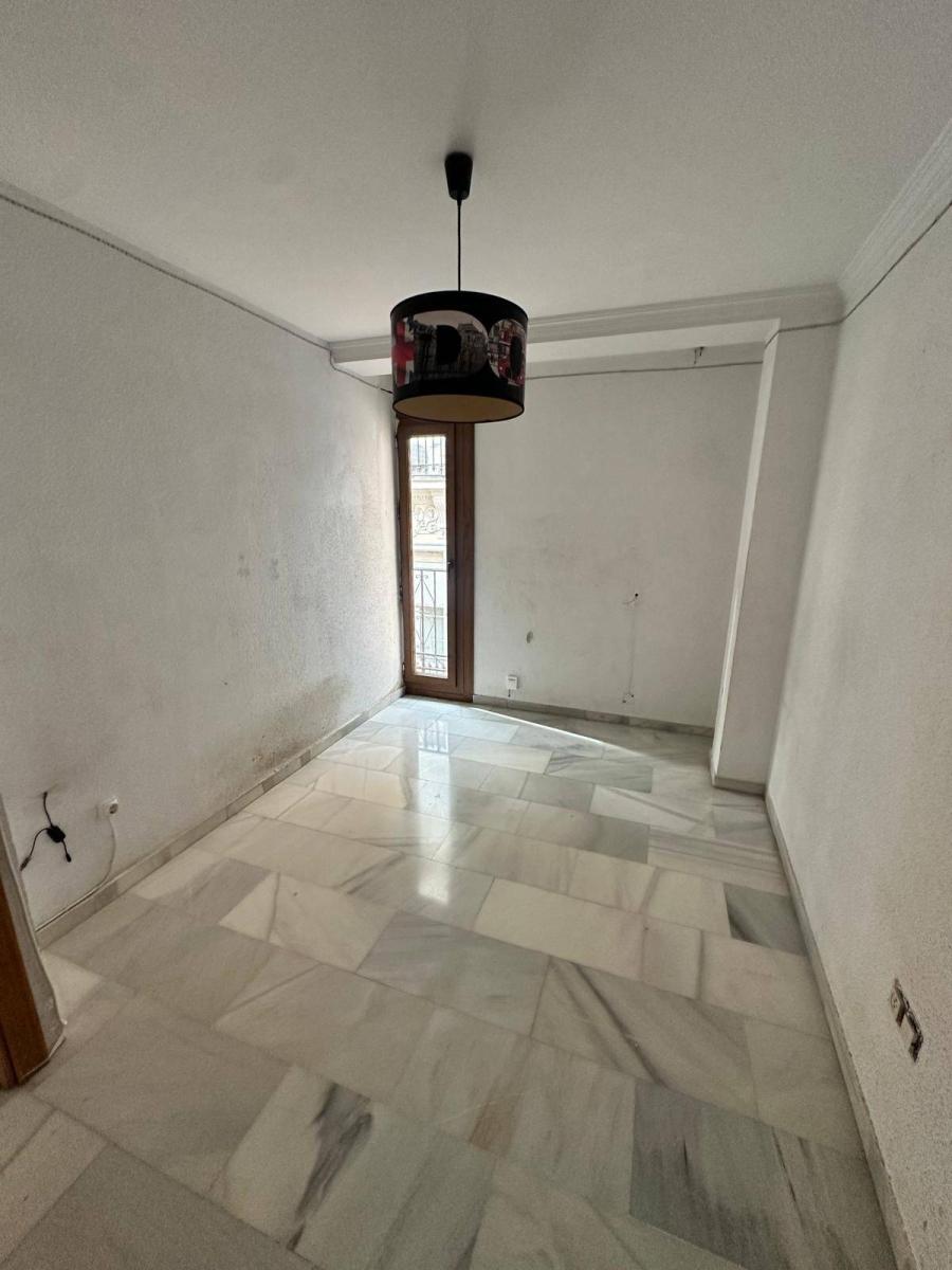 Apartment for Sale in Granada