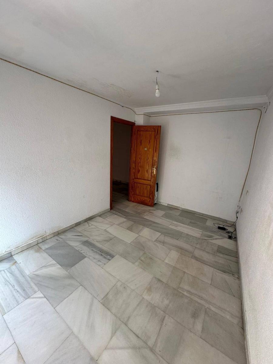 Apartment for Sale in Granada