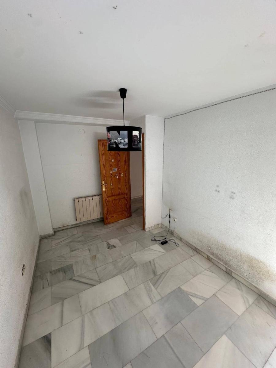 Apartment for Sale in Granada