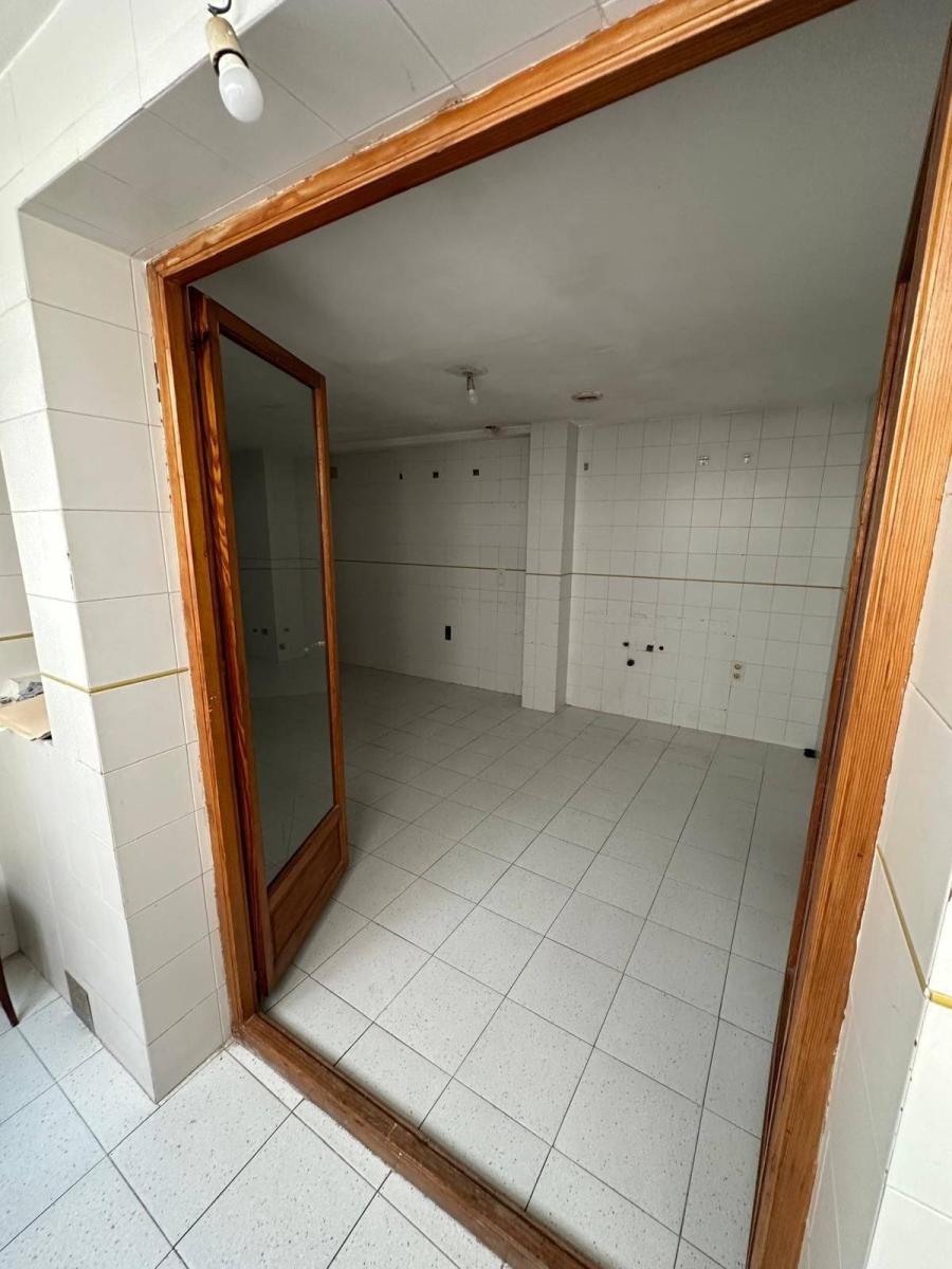 Apartment for Sale in Granada