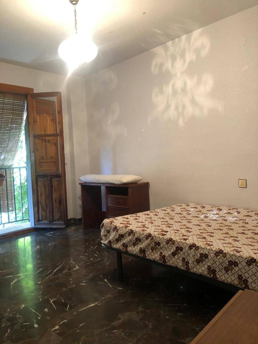 Flat for Rent in Granada