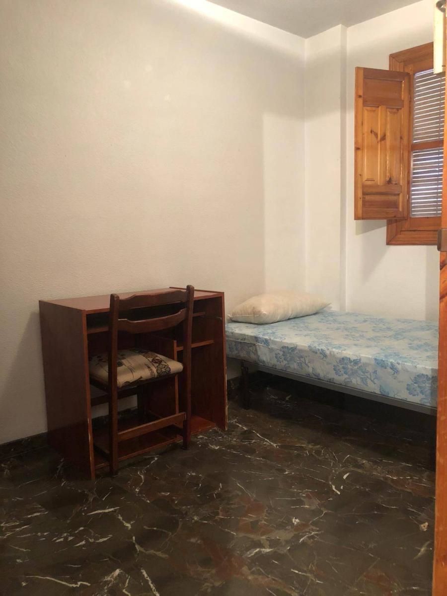 Flat for Rent in Granada