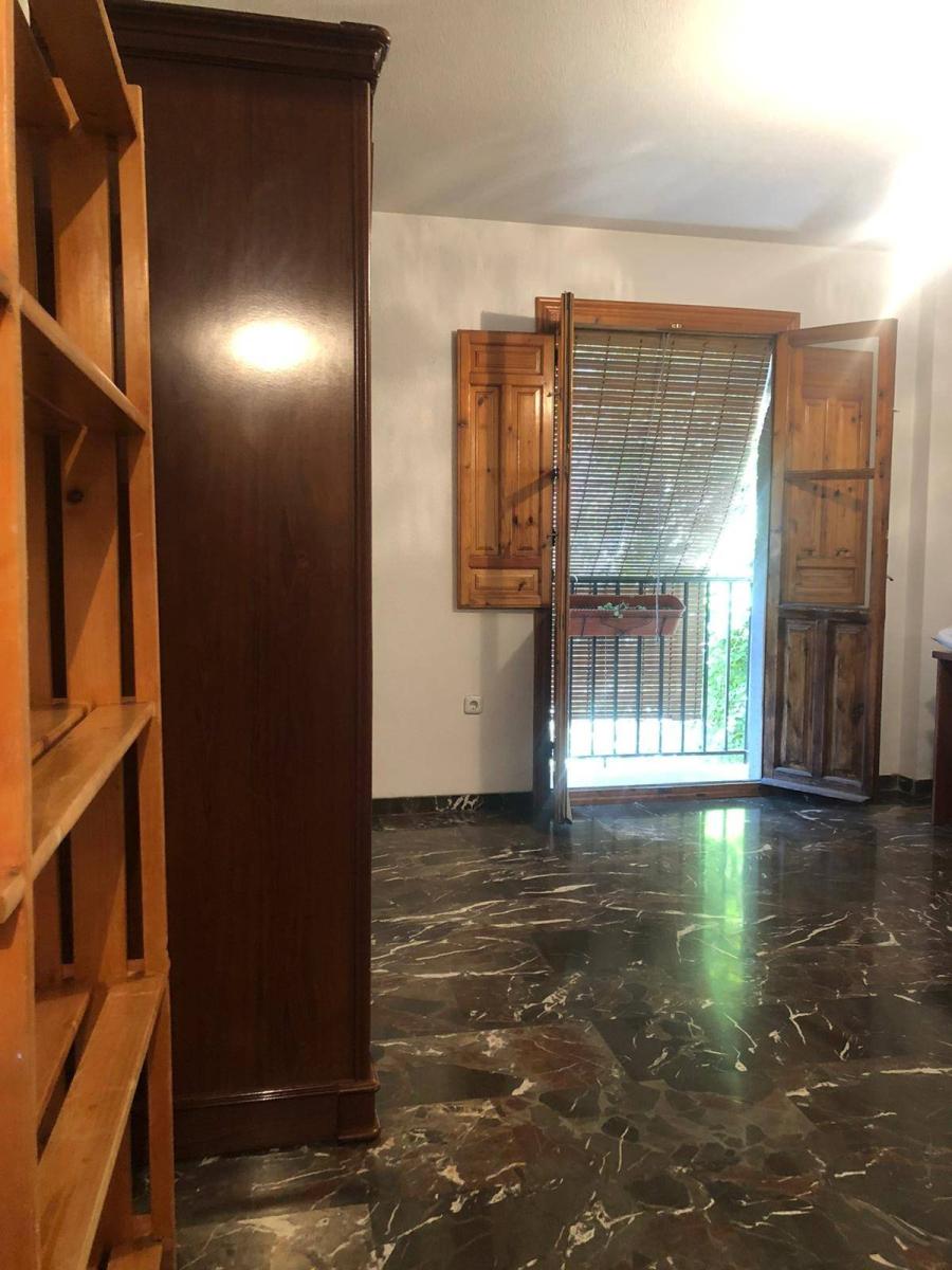 Flat for Rent in Granada