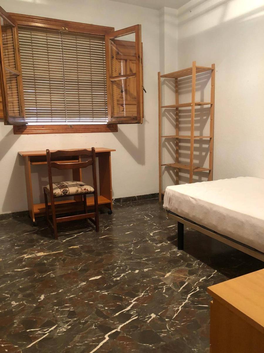 Flat for Rent in Granada