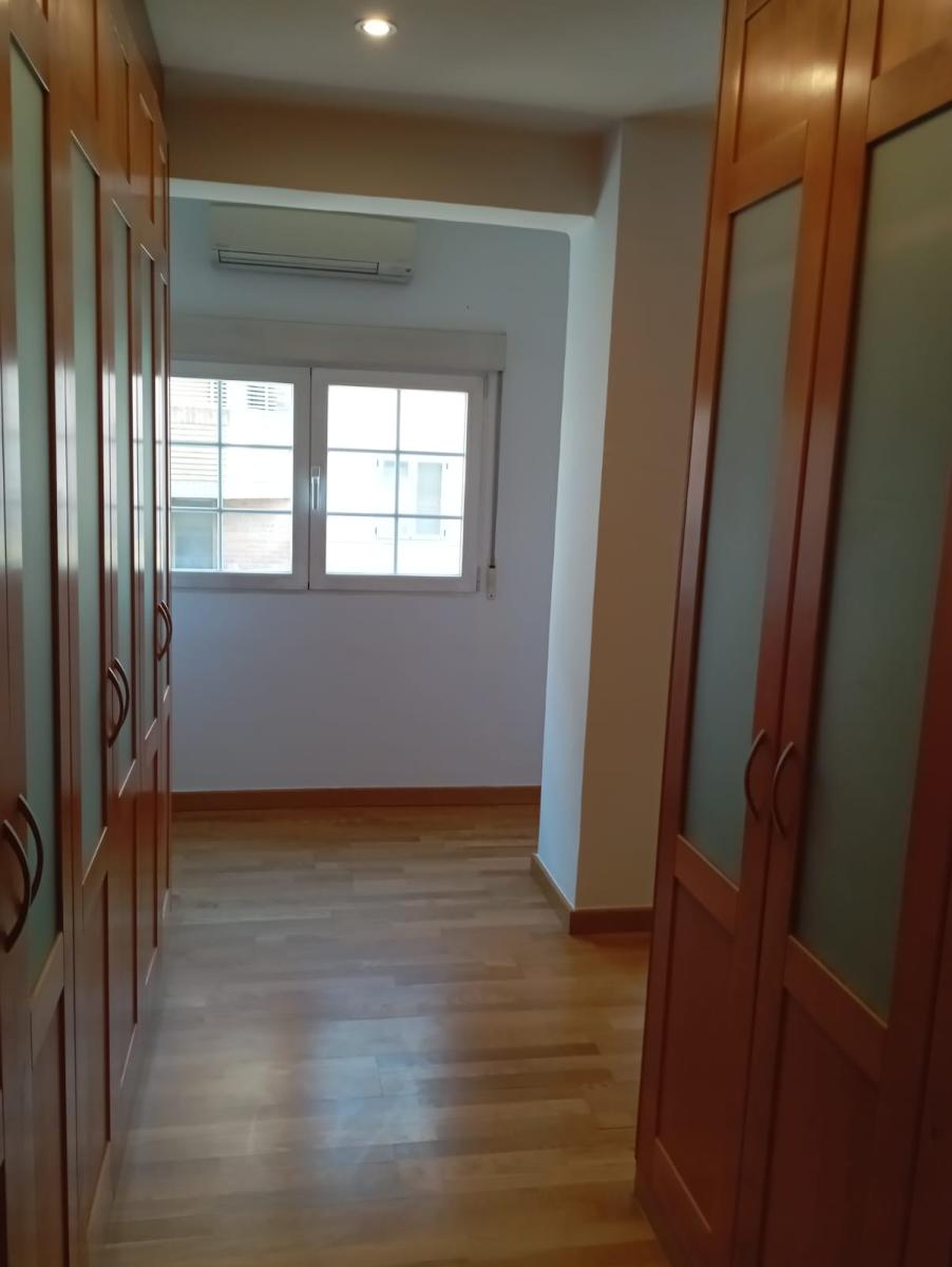 Flat for Rent in Granada