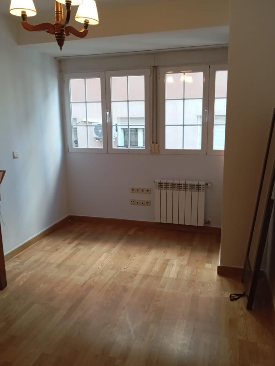 Flat for Rent in Granada