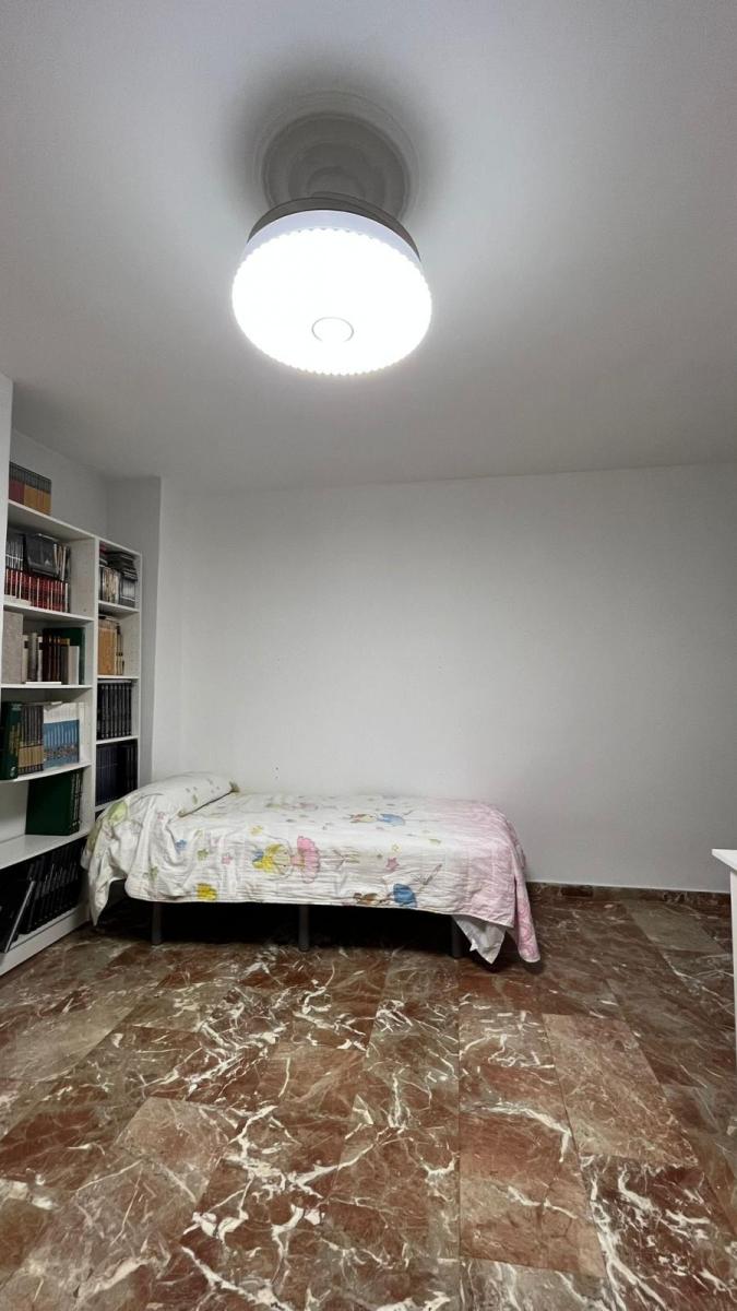 Flat for Rent in Granada