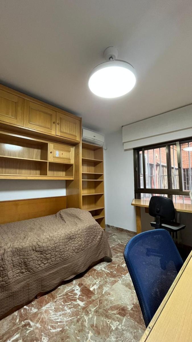 Flat for Rent in Granada