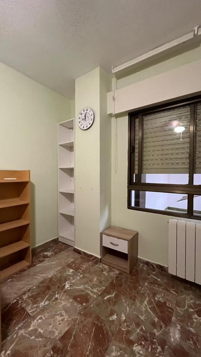 Flat for Rent in Granada