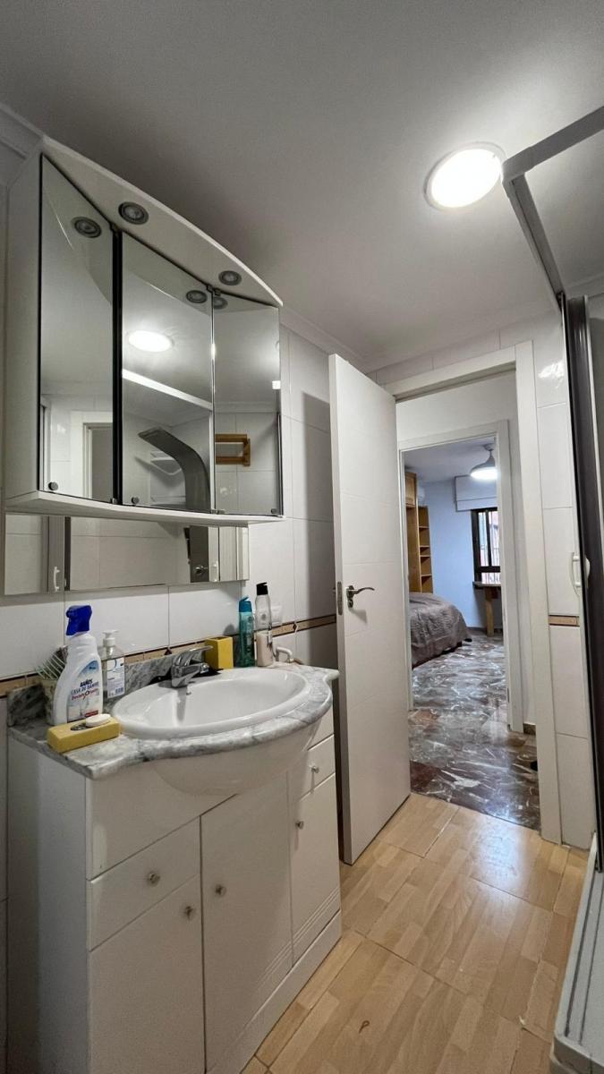Flat for Rent in Granada