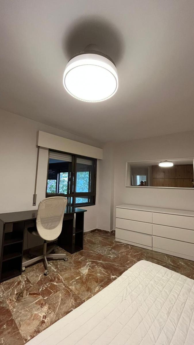 Flat for Rent in Granada