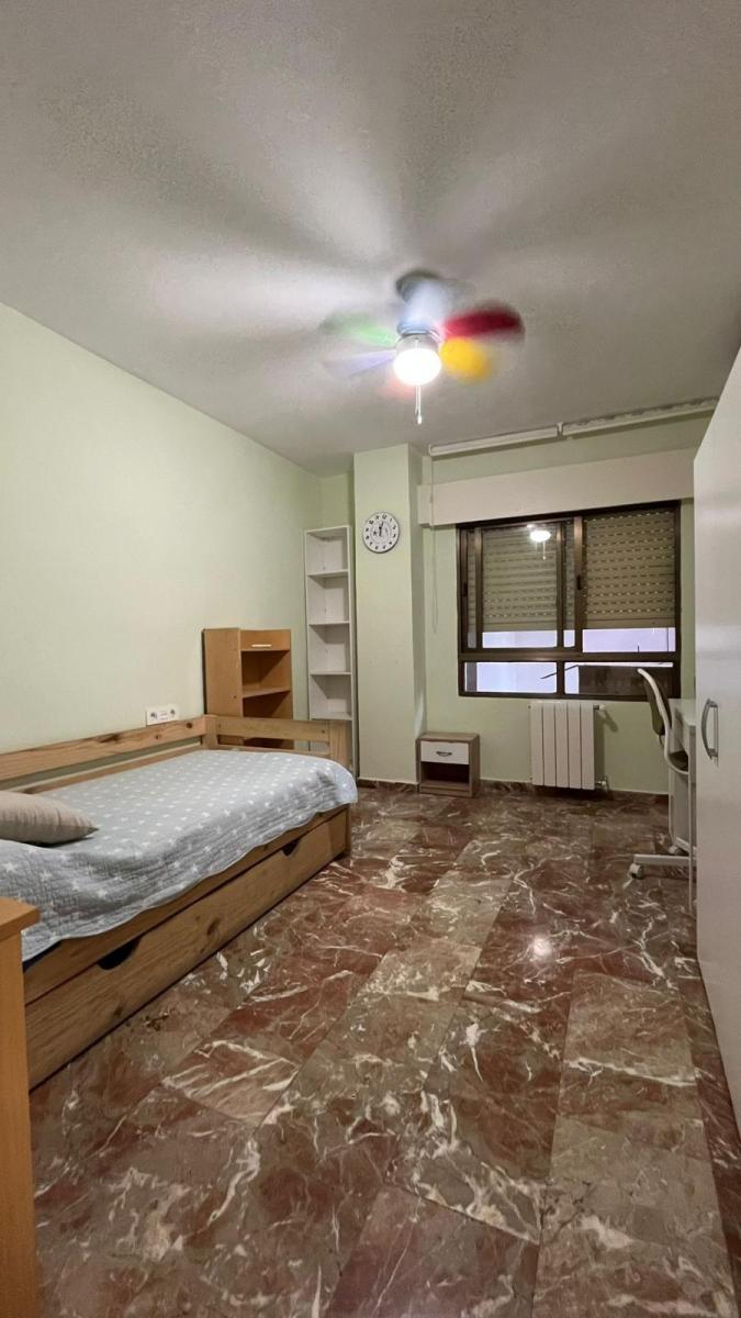 Flat for Rent in Granada