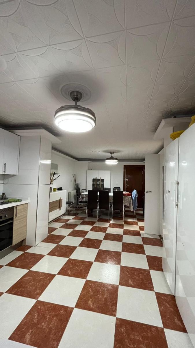 Flat for Rent in Granada
