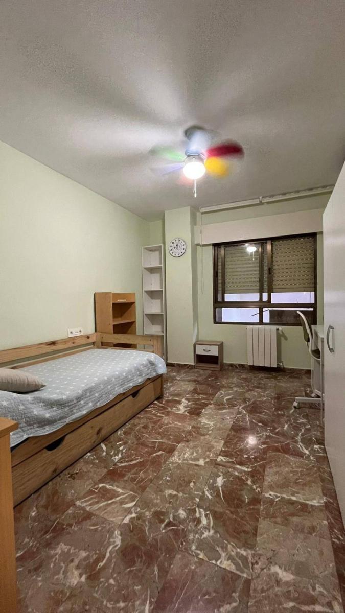 Flat for Rent in Granada