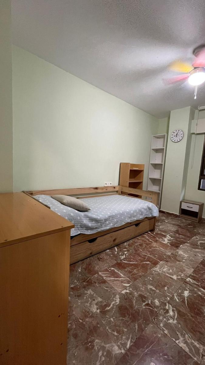 Flat for Rent in Granada