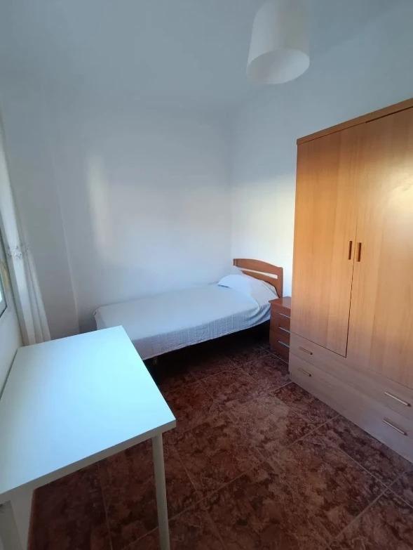 Flat for Rent in Granada