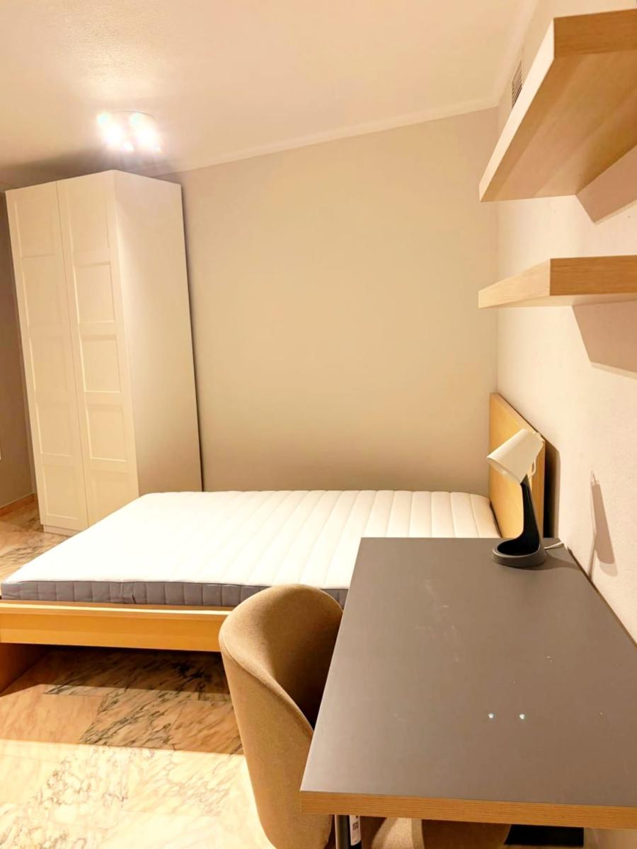 Flat for Sale in Granada
