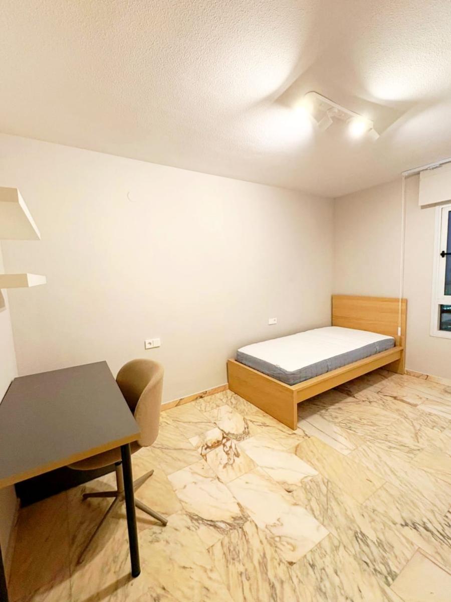 Flat for Sale in Granada