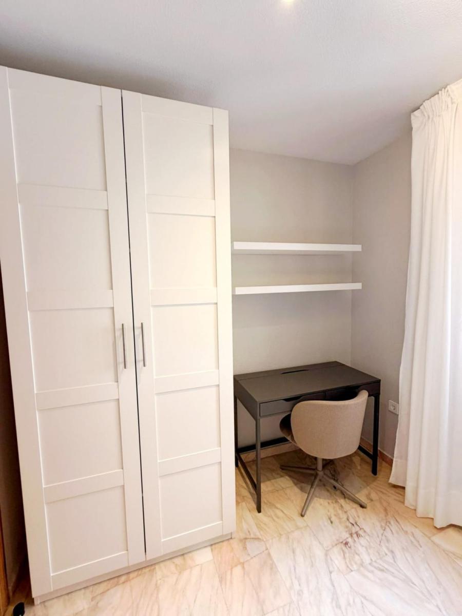 Flat for Sale in Granada