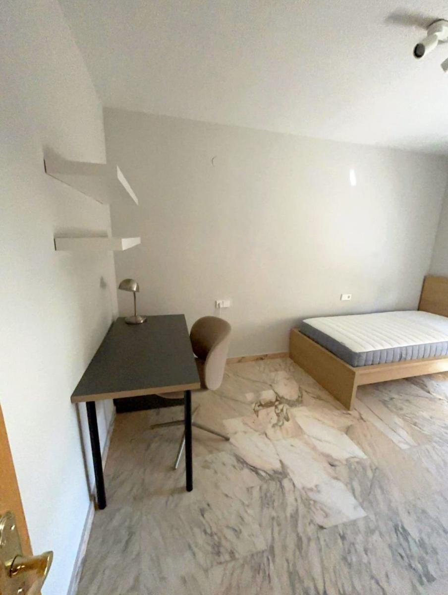 Flat for Sale in Granada