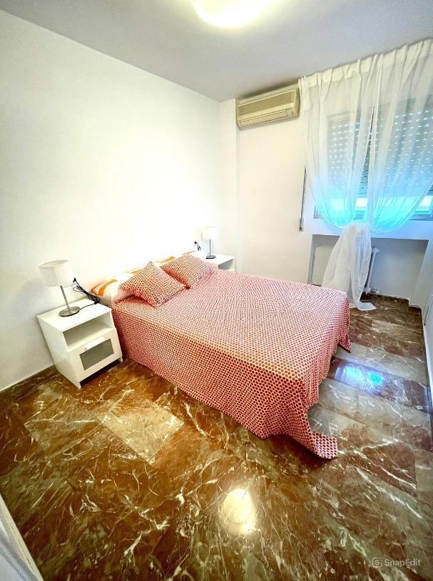 Flat for Rent in Granada