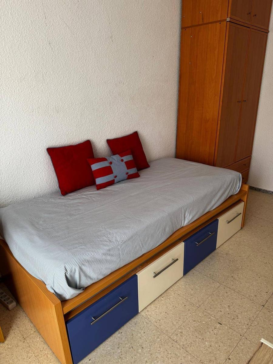 Flat for Rent in Granada