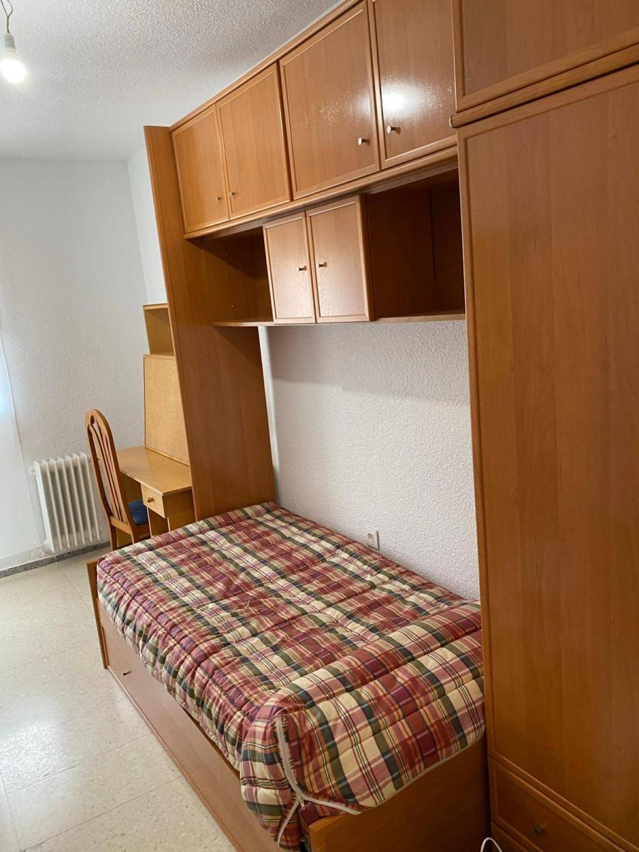Flat for Rent in Granada