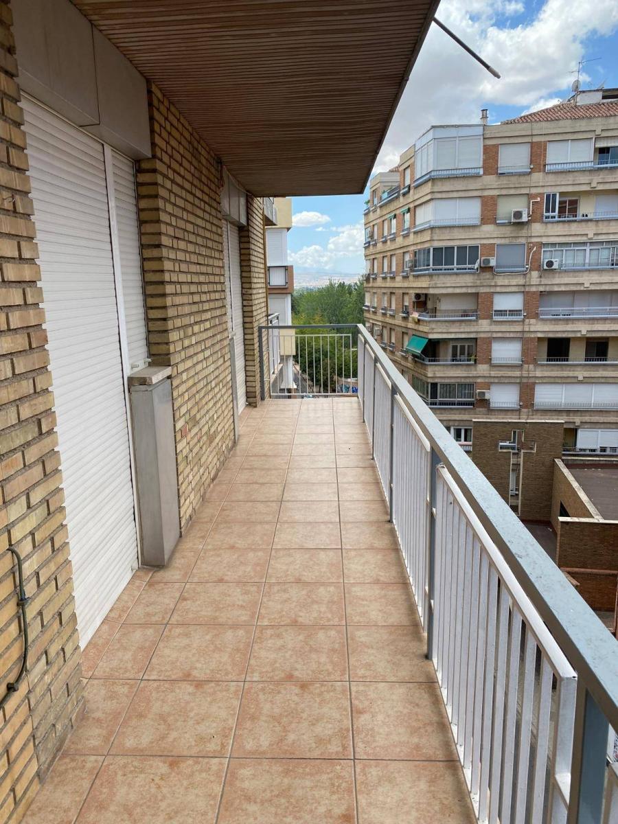 Flat for Rent in Granada