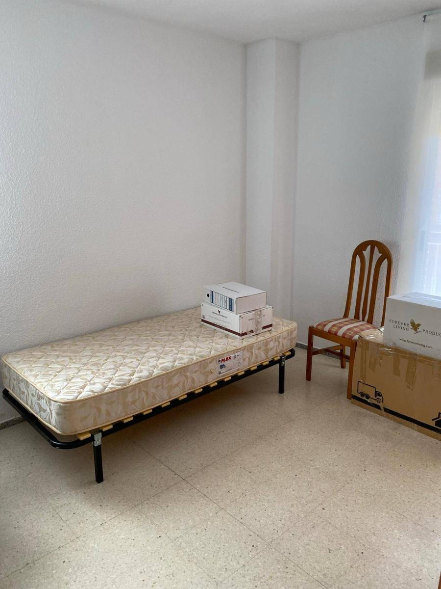 Flat for Rent in Granada