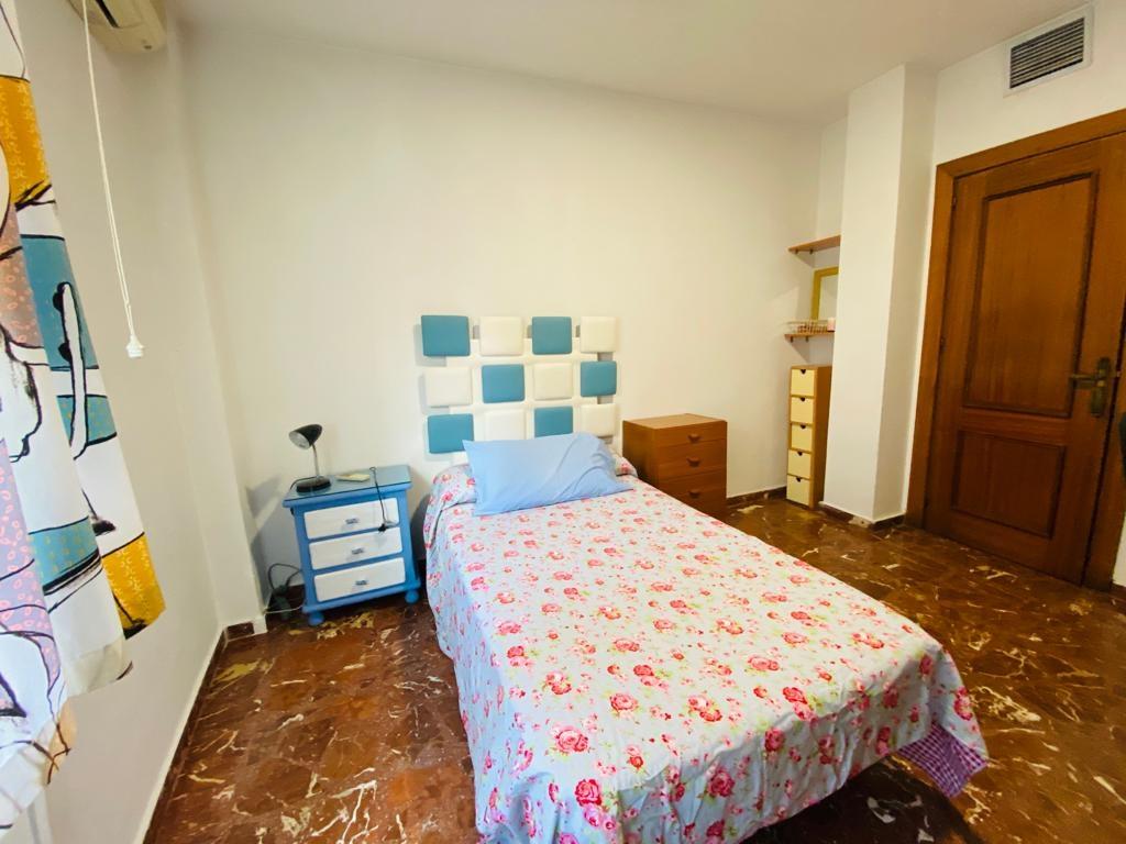 Flat for Rent in Granada