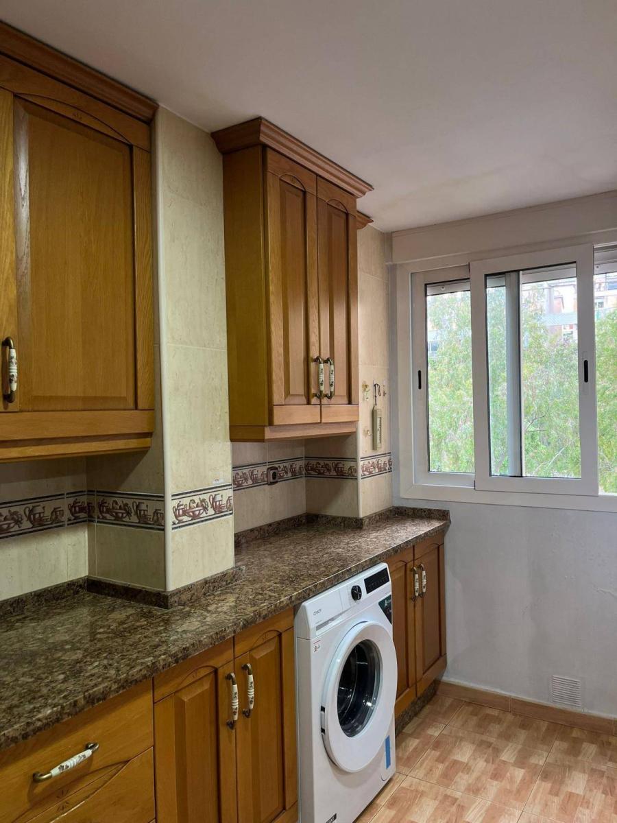 Flat for Rent in Granada