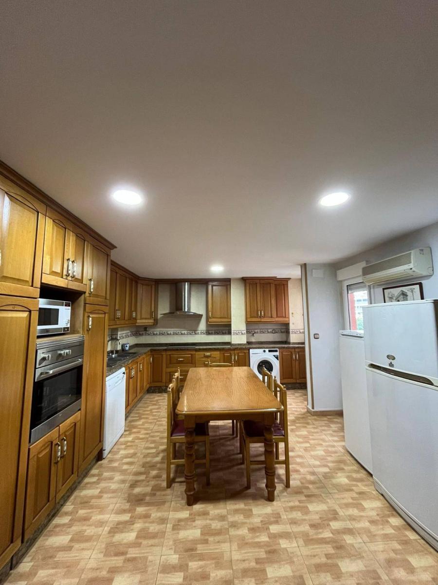 Flat for Rent in Granada