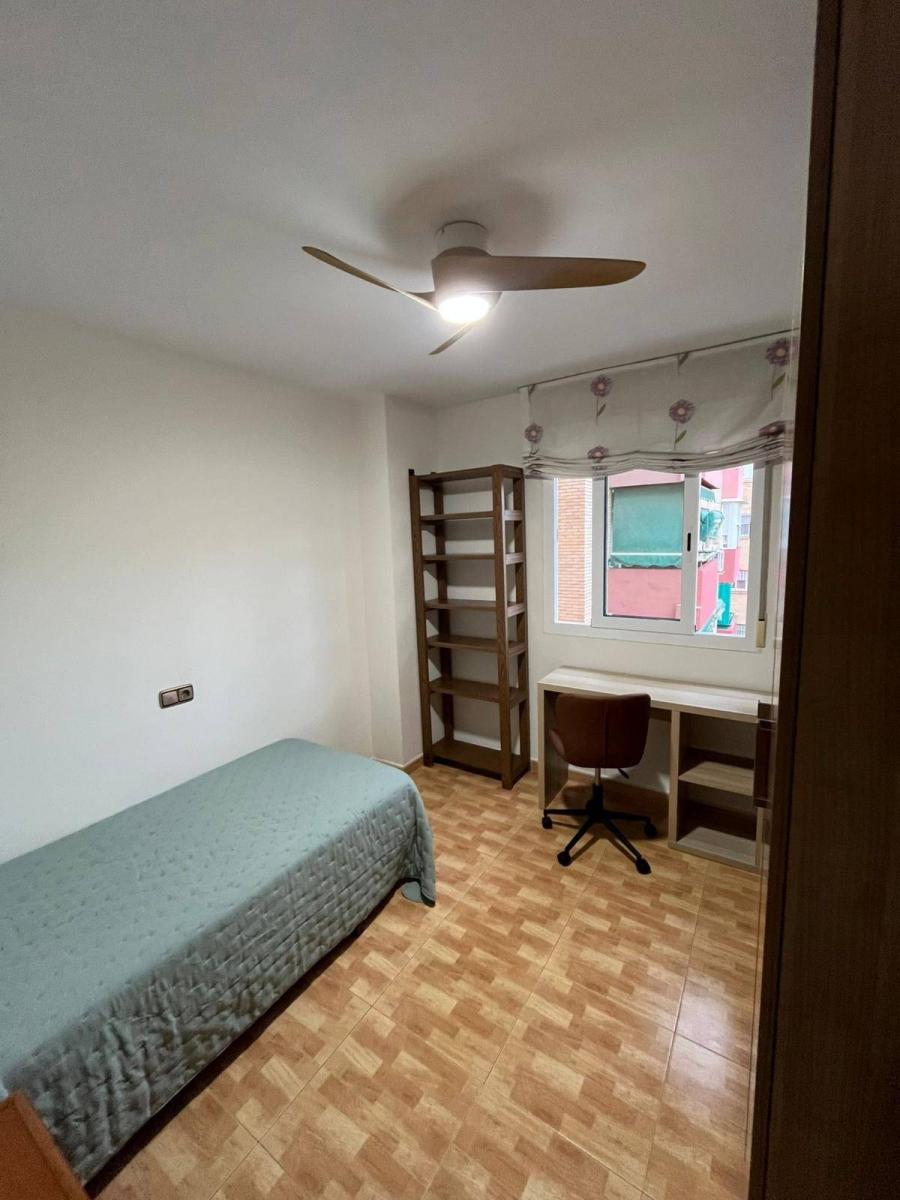 Flat for Rent in Granada