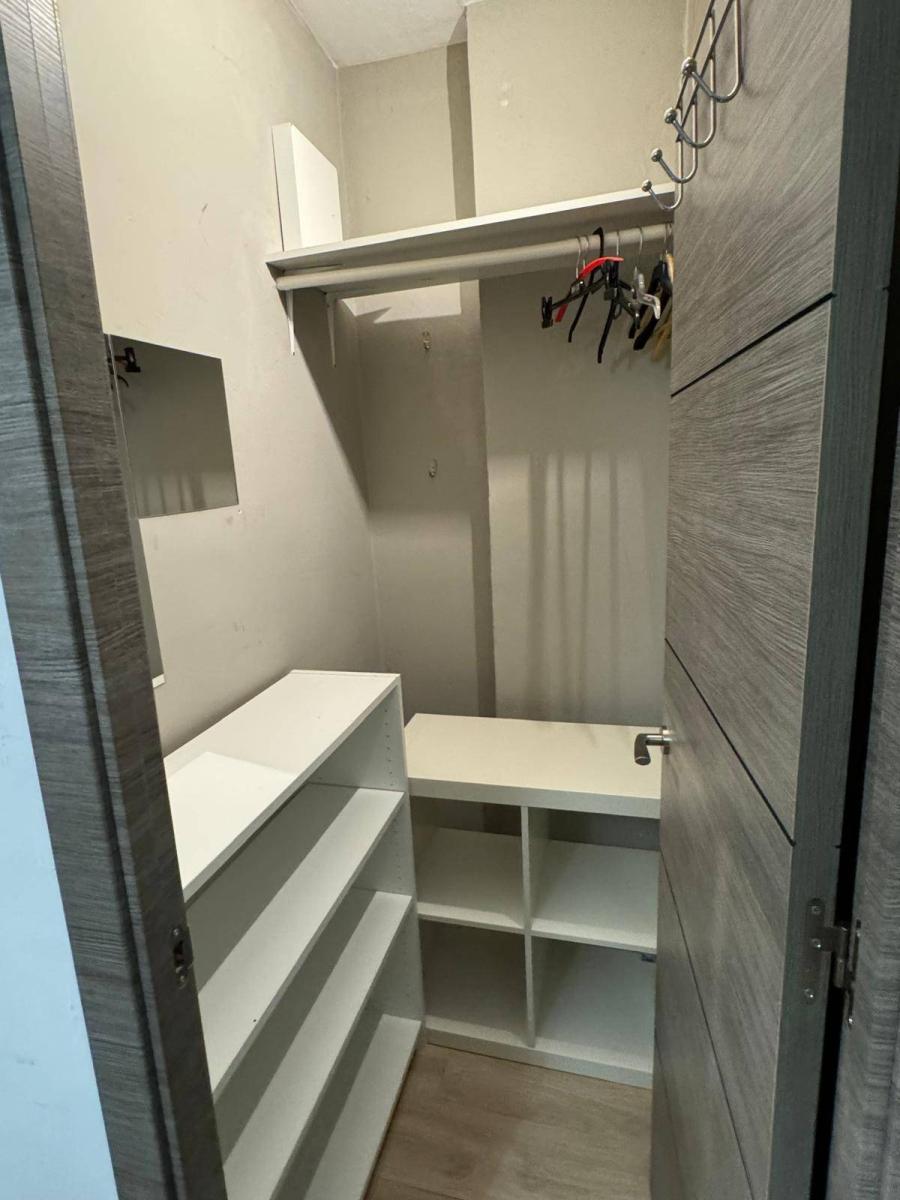 Flat for Sale in Granada