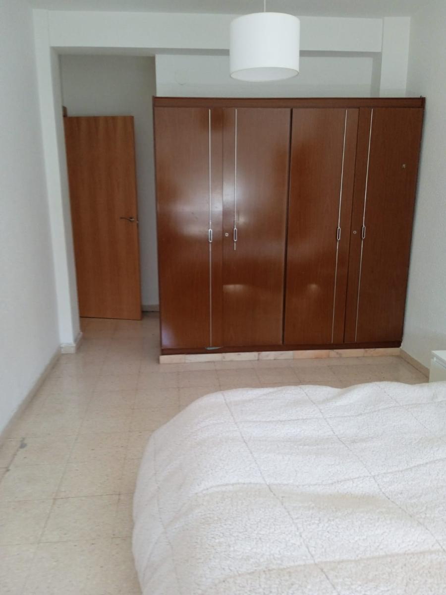 Flat for Rent in Granada