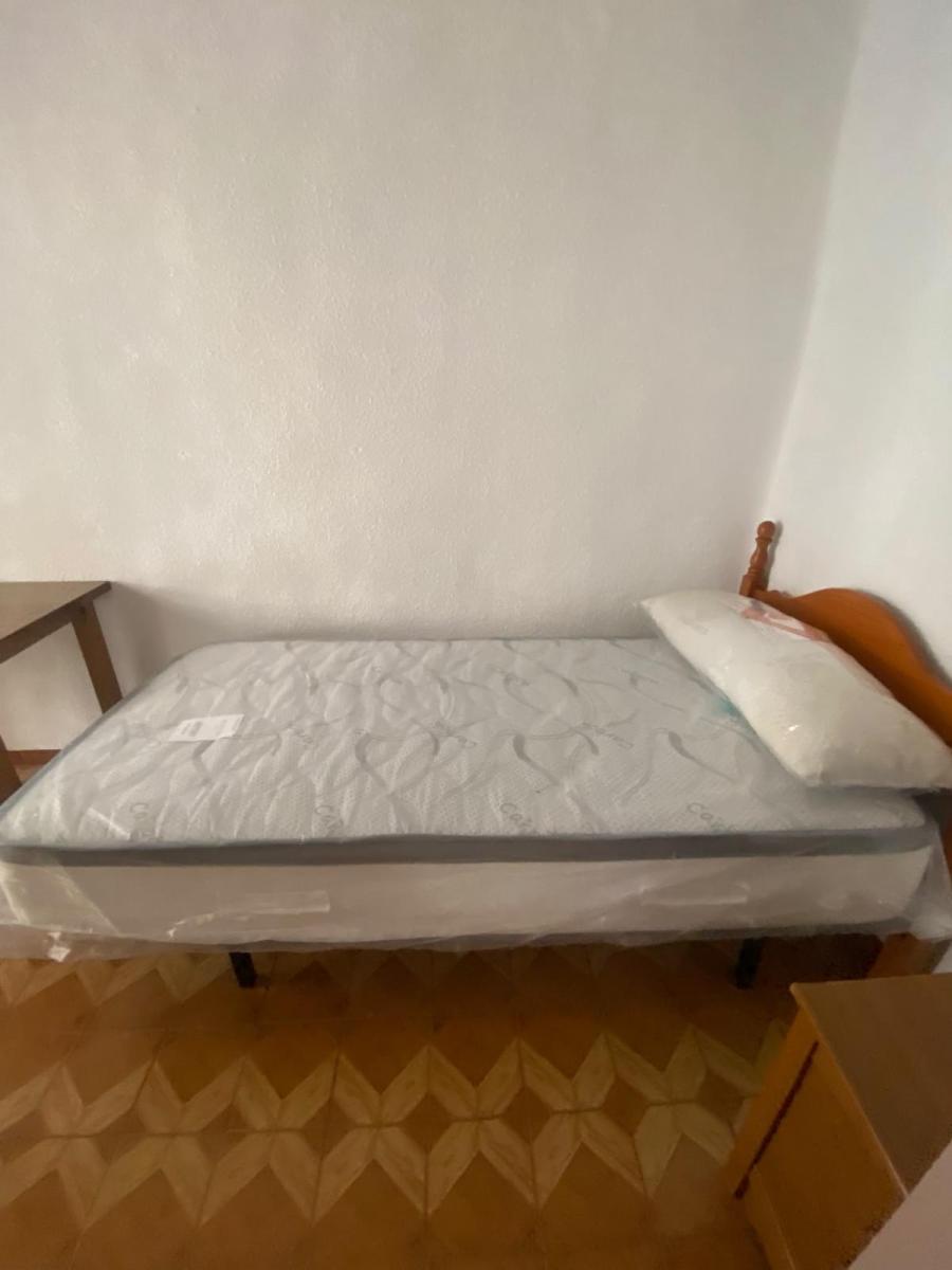 Flat for Rent in Granada
