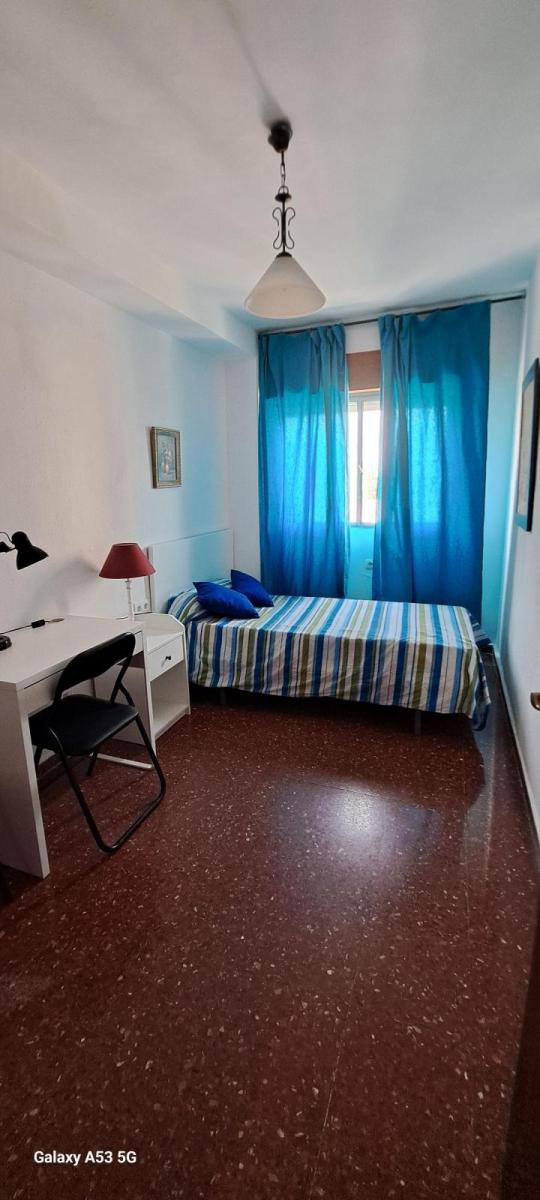 Flat for Rent in Granada