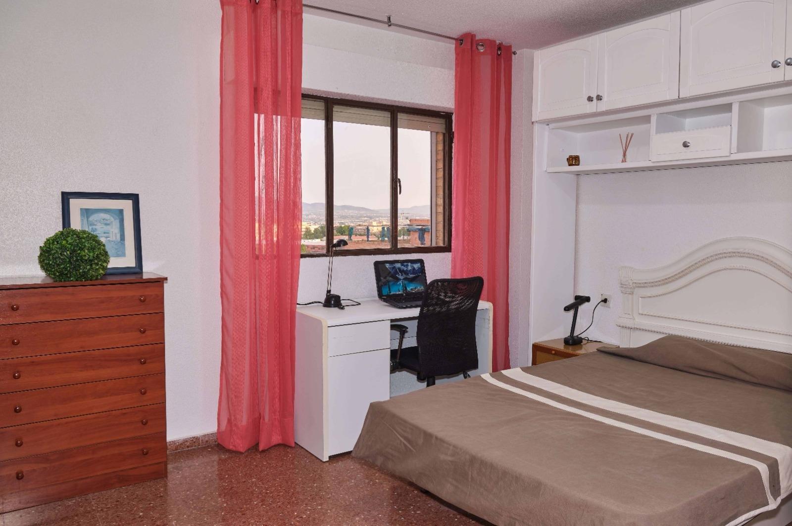 Flat for Rent in Granada