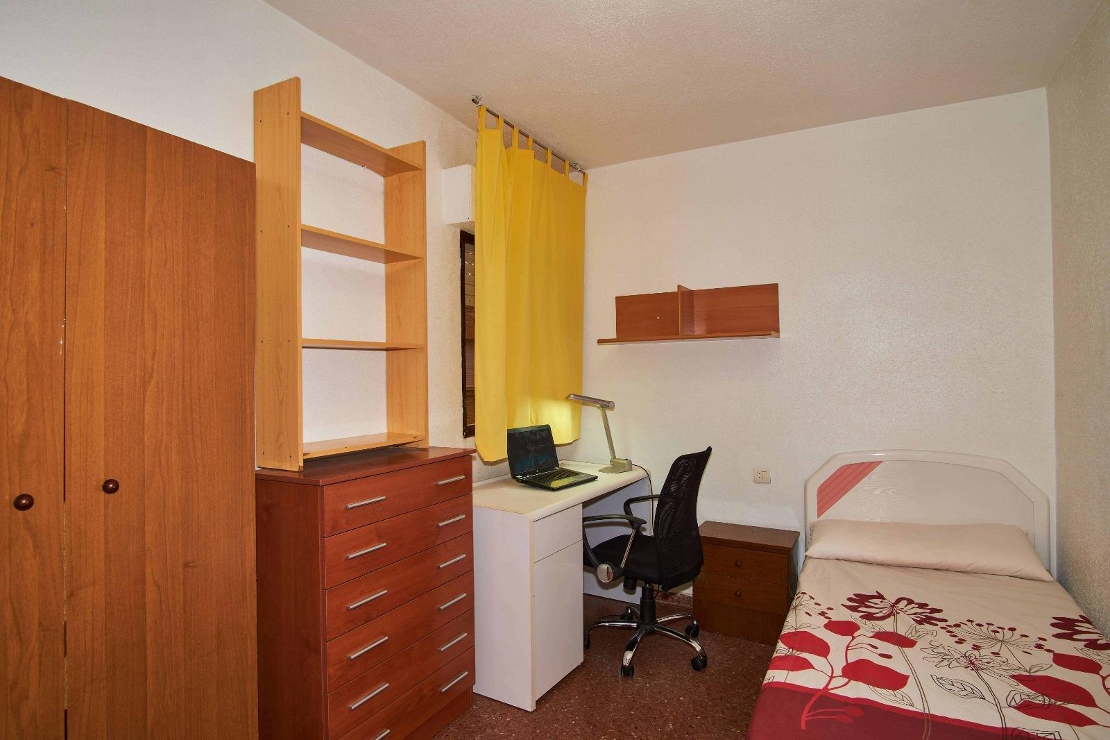 Flat for Rent in Granada